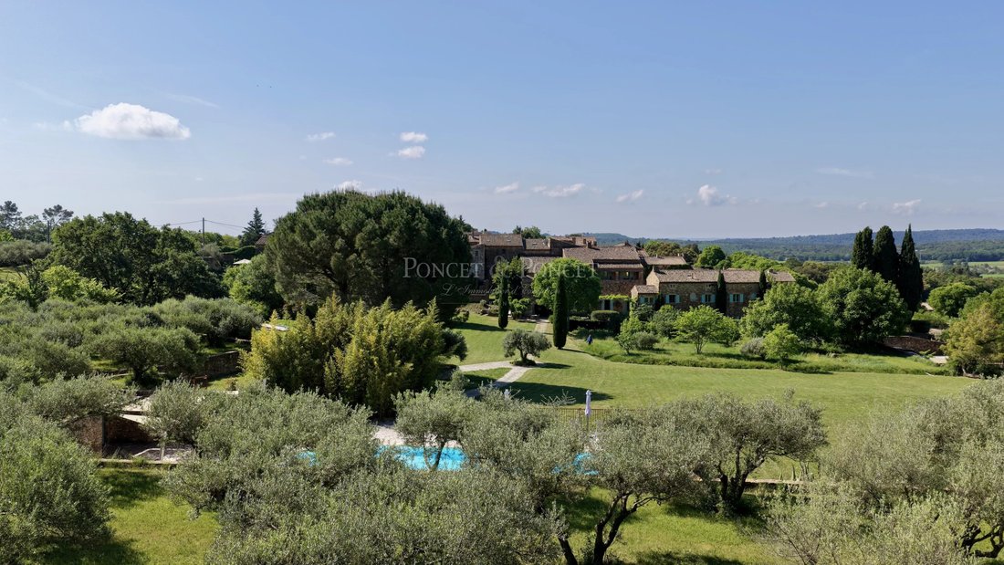 Estate in Uzès, Occitania, France 3 - 17881495
