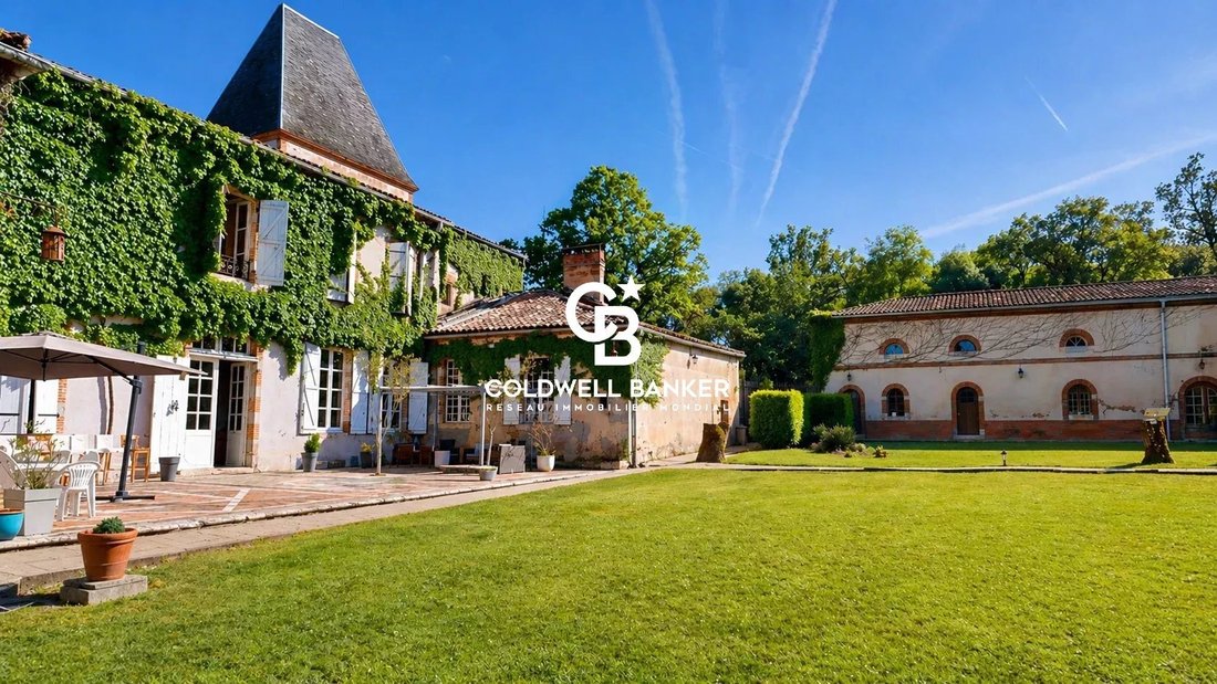 Château à Beaumont-de-Lomagne, Occitanie, France 2 - 17873557