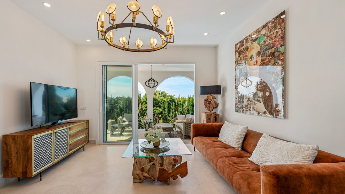 House in Elviria-Cabopino, Marbella, Spain 3 - 17874968