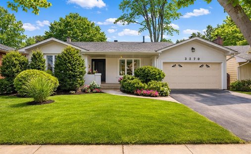House in Burlington, Ontario, Canada 1