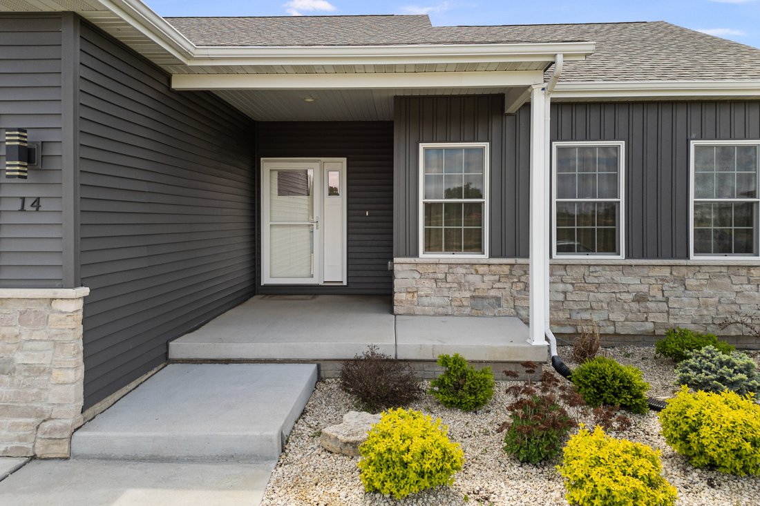 House in Le Claire, Iowa, United States 4 - 17879133