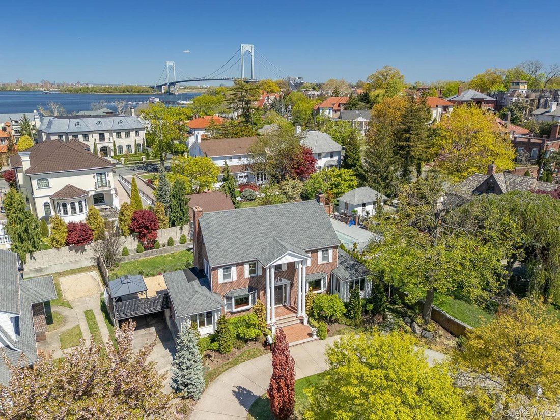 House in New York, New York, United States 3 - 17527934