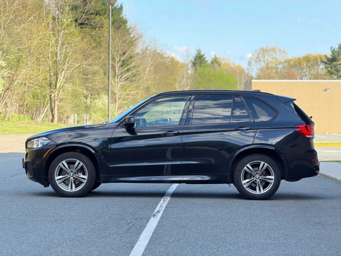 Suv in Stoughton, MA, United States 4 - 17330101