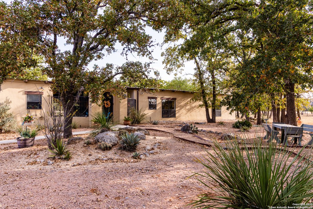 House in Medina, Texas, United States 3 - 17874178