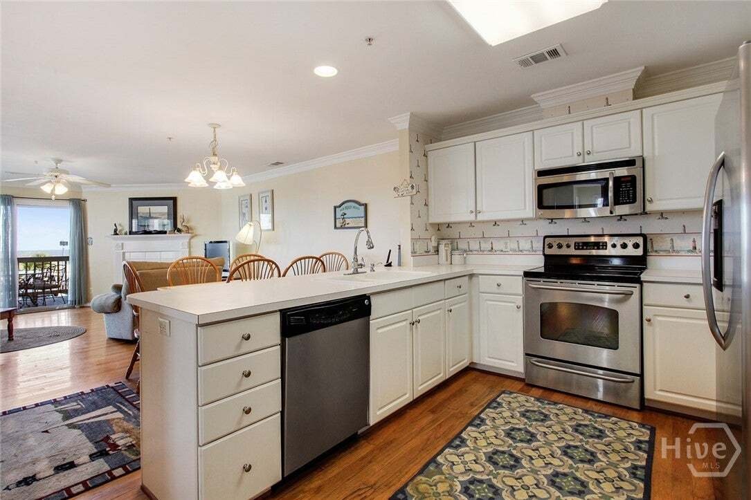 Condo in Tybee Island, Georgia, United States 5 - 16047885