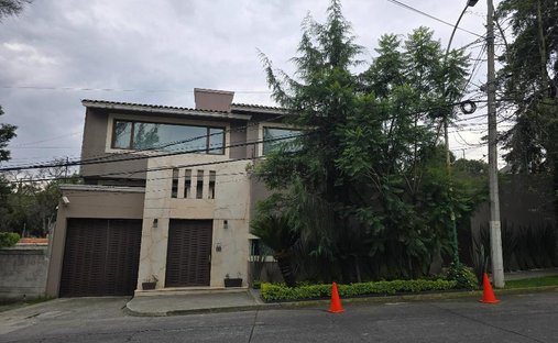 House in Naucalpan de Juárez, State of Mexico, Mexico 1
