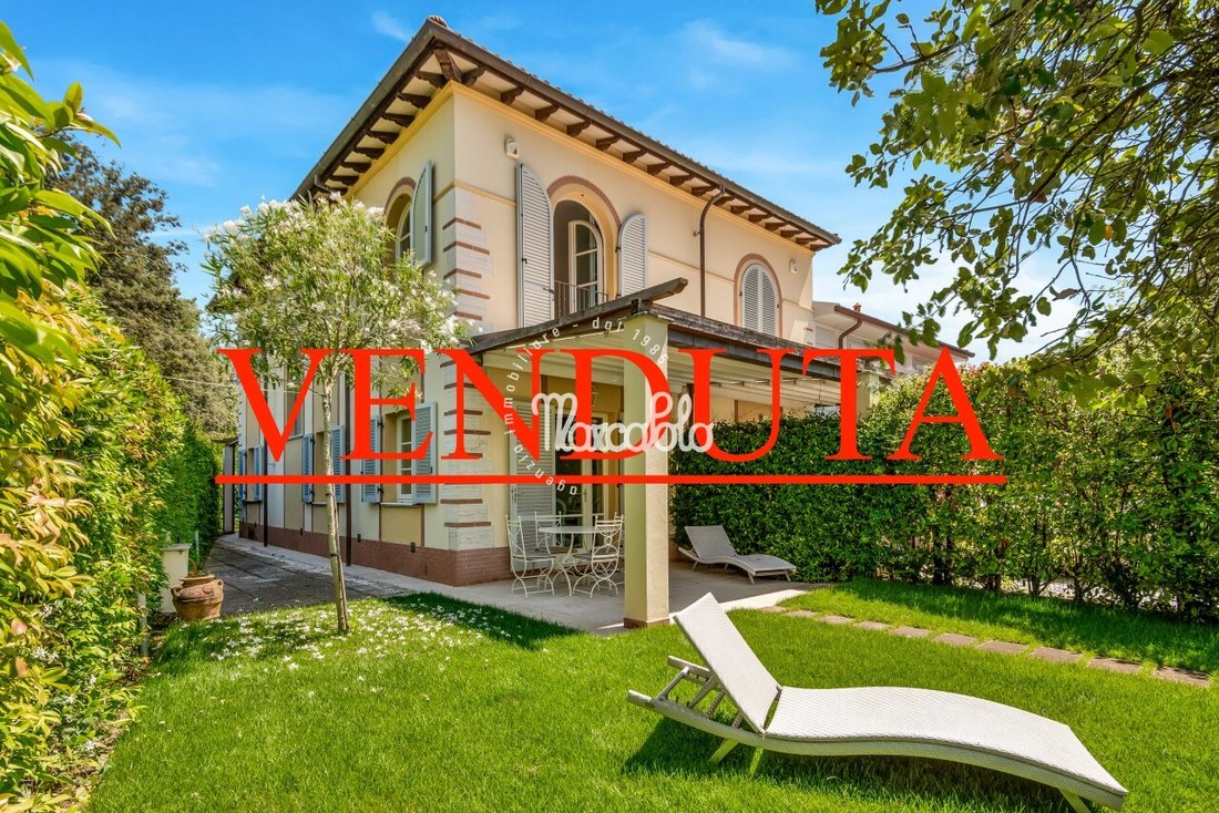 Villa in Center, Forte dei Marmi, Tuscany 1 - 16493415