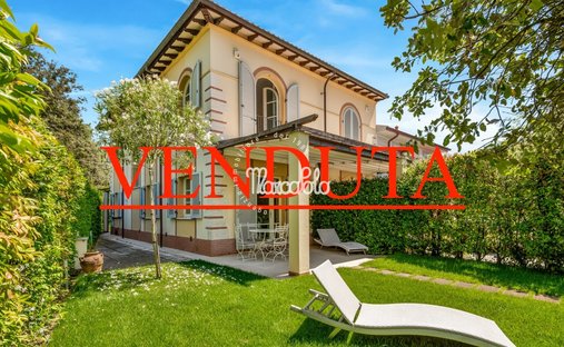 Villa in Center, Forte dei Marmi, Tuscany 1