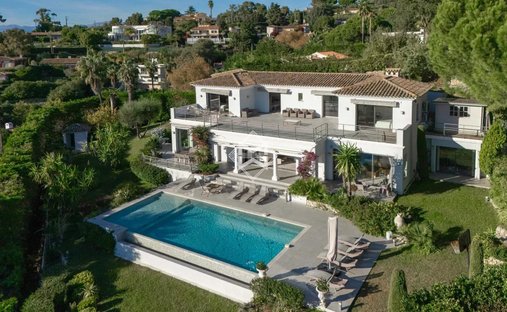House in Les Paluds-Lauvert, Vallauris, France 1