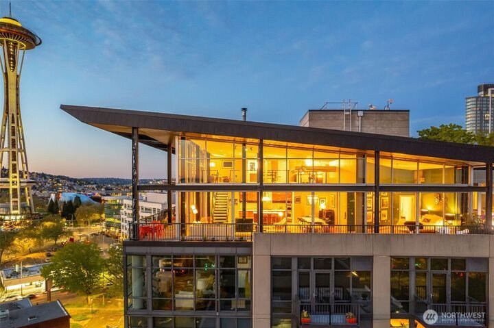 Condo in Seattle, Washington, United States 1 - 17886719