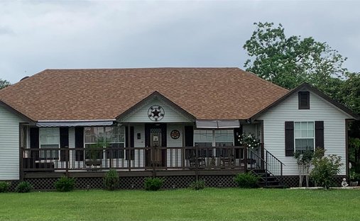 House in Alvin, Texas, United States 1