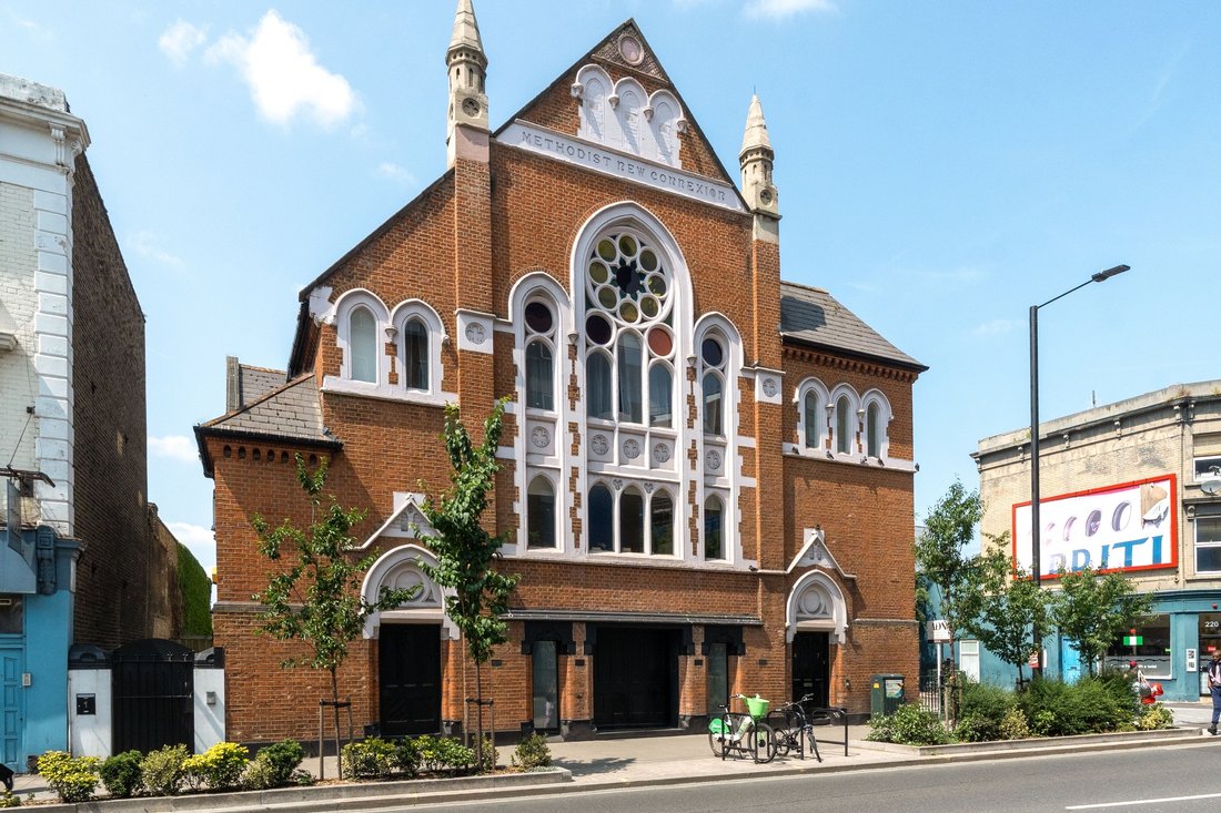 House in Barons Court, Hammersmith and Fulham, England 2 - 16690258