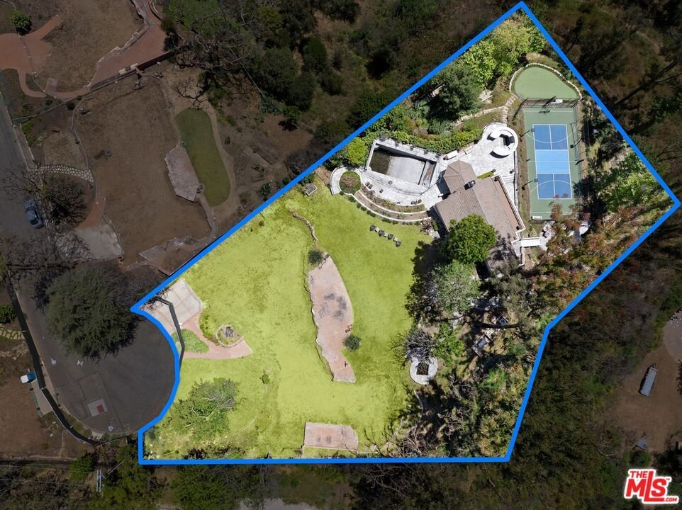 Land in Los Angeles, California, United States 4 - 17872963