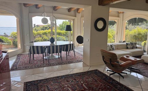 Villa in Hill Zone, Padenghe sul Garda, Lombardy 1