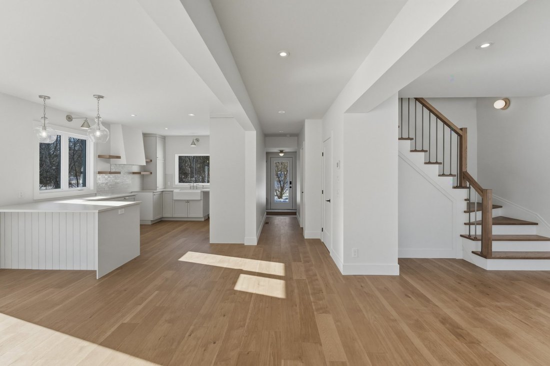 House in Sutton, Quebec, Canada 5 - 17283449