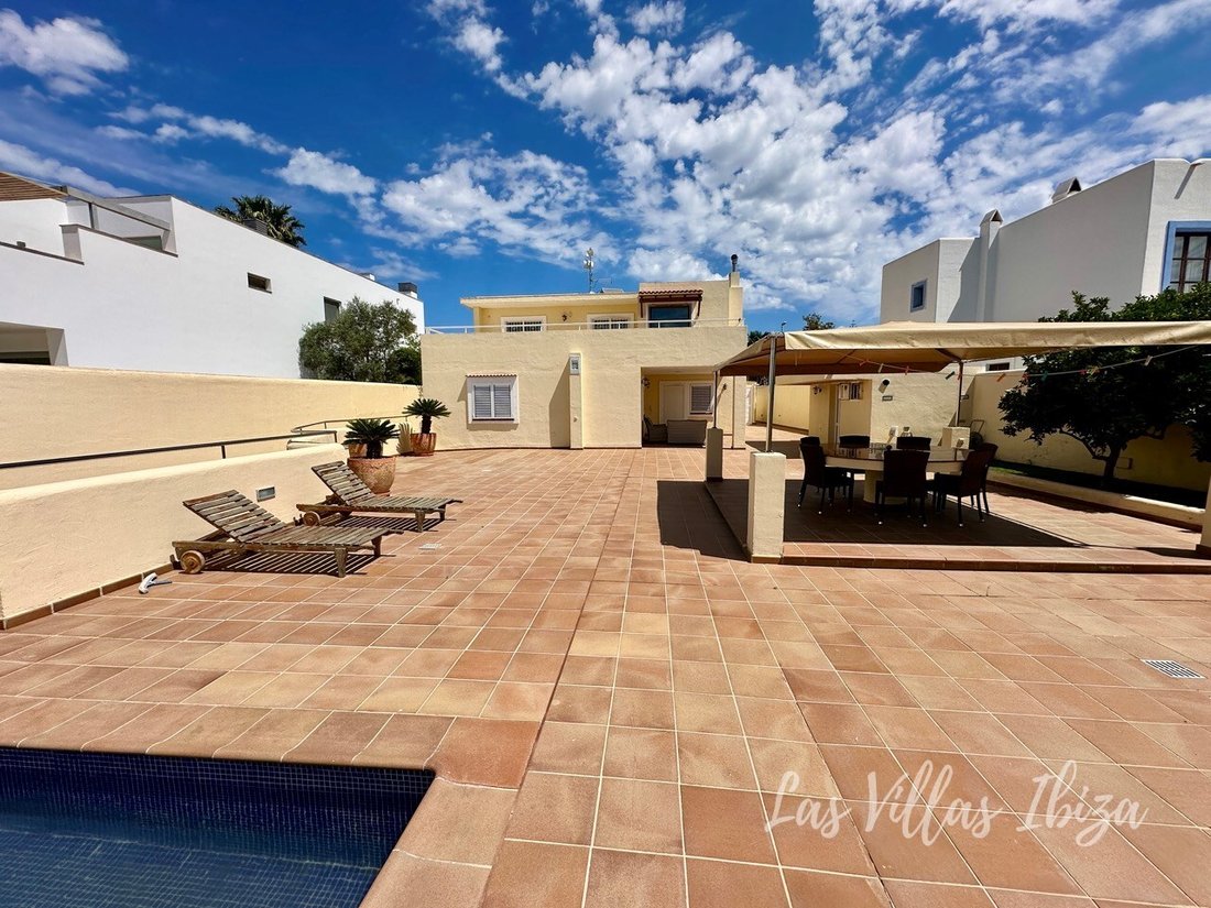 House in Santa Gertrudis de Fruitera, Santa Eularia des Riu, Balearic Islands 2 - 17834411