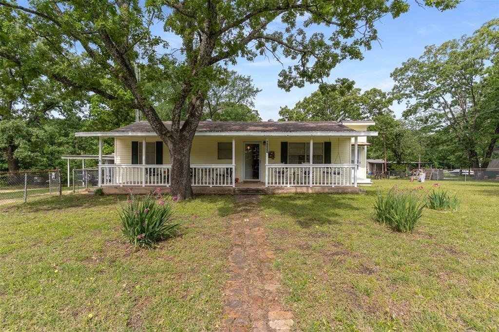 House in Bonham, Texas, United States 2 - 17876669