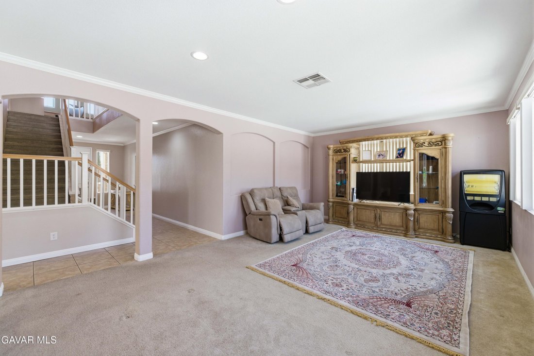 House in Lancaster, California, United States 3 - 17874412