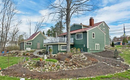 House in Plymouth, New Hampshire, United States 1