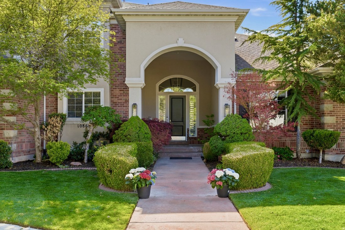 House in Sandy, Utah, United States 2 - 17338793