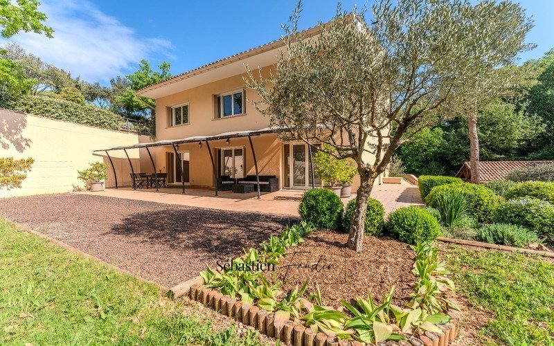 House in Rousset, Provence-Alpes-Côte d'Azur, France 5 - 17881511