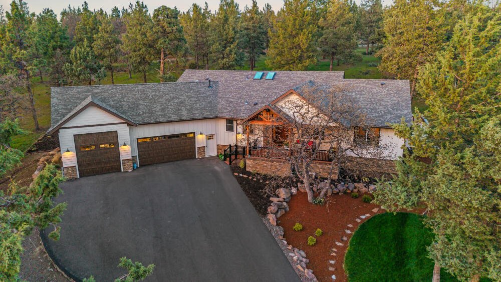 House in Klamath Falls, Oregon, United States 2 - 17876176