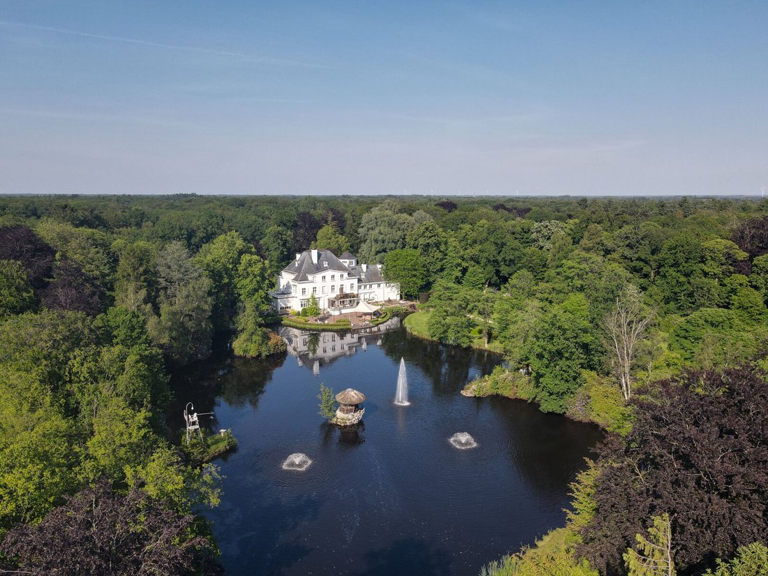 Villa in Oud-Turnhout, Flanders, Belgium 2 - 15315654