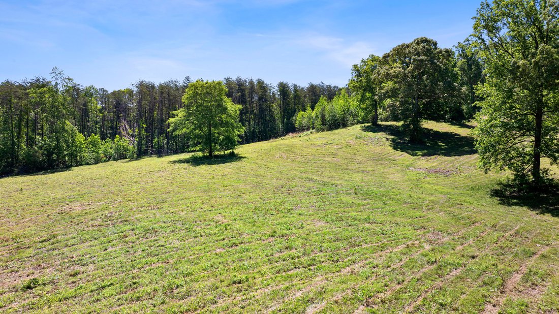 Land in Newnan, Georgia, United States 1 - 17881546
