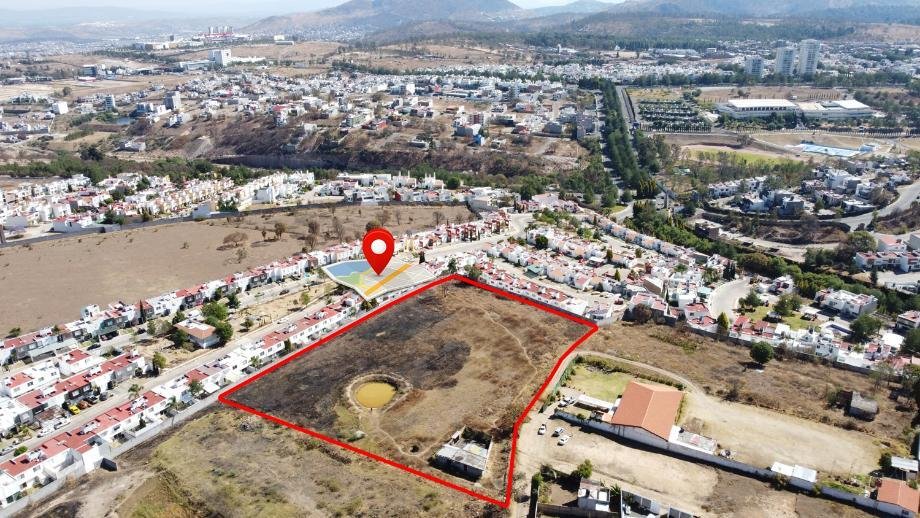 Land in El Durazno, Michoacán, Mexico 1 - 17873140