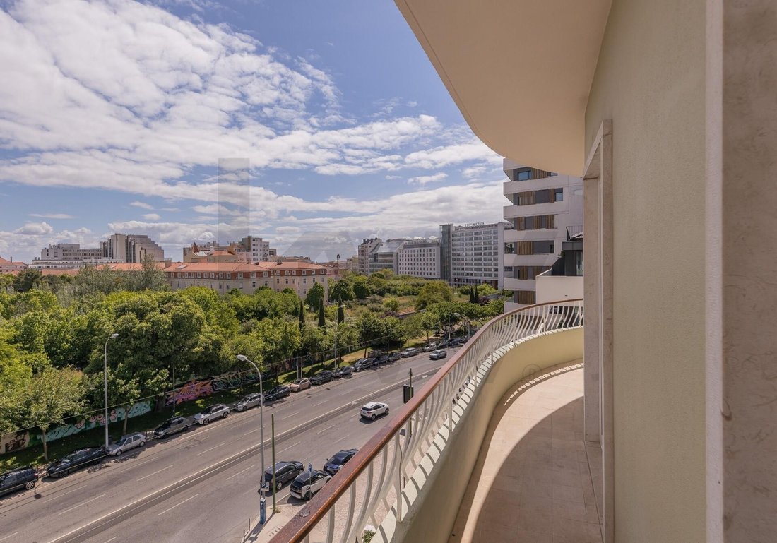 Apartment in Campo de Ourique, Lisbon, Portugal 3 - 17879566