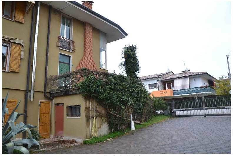 House in Garda, Veneto, Italy 3 - 17866105