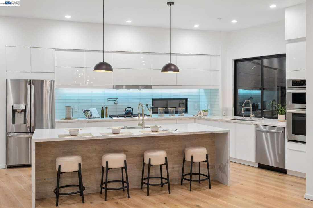 House in Alameda, California, United States 3 - 17877225