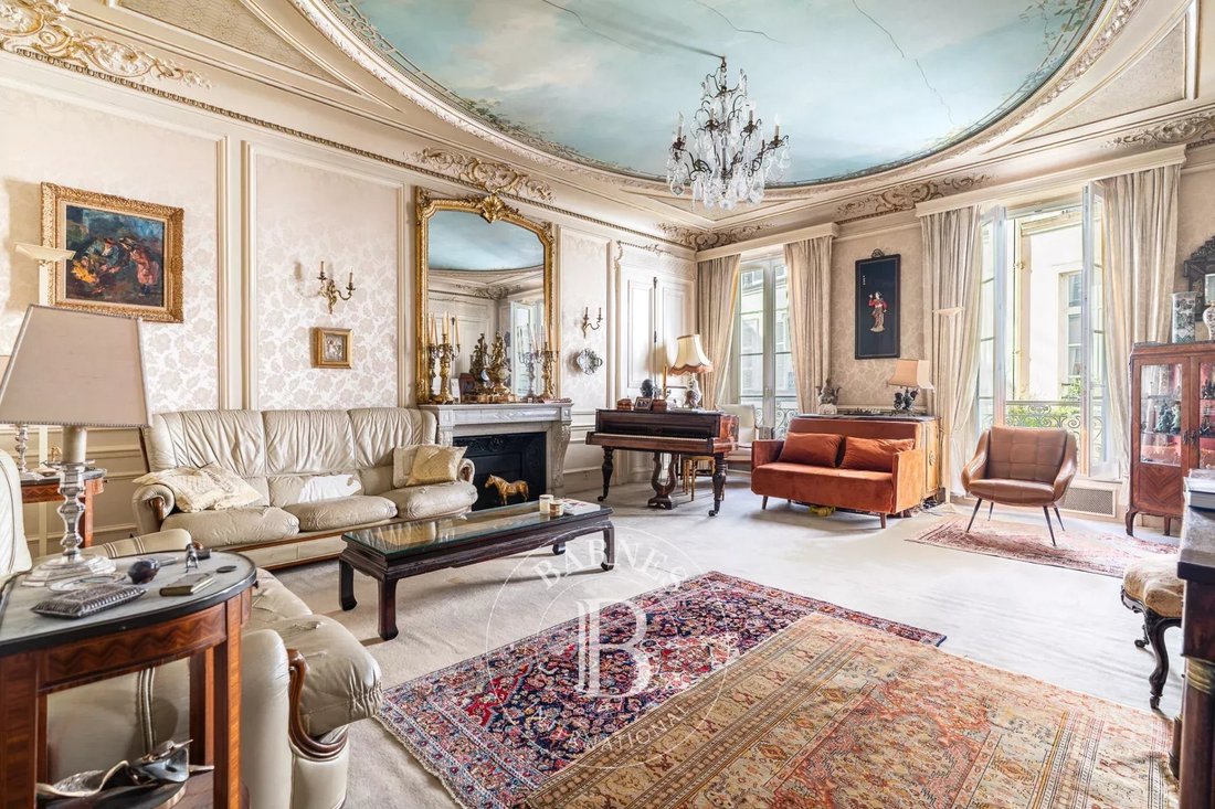 Apartment in Elysées-Madeleine, Paris 8e Arrondissement, Paris 1 - 17885198