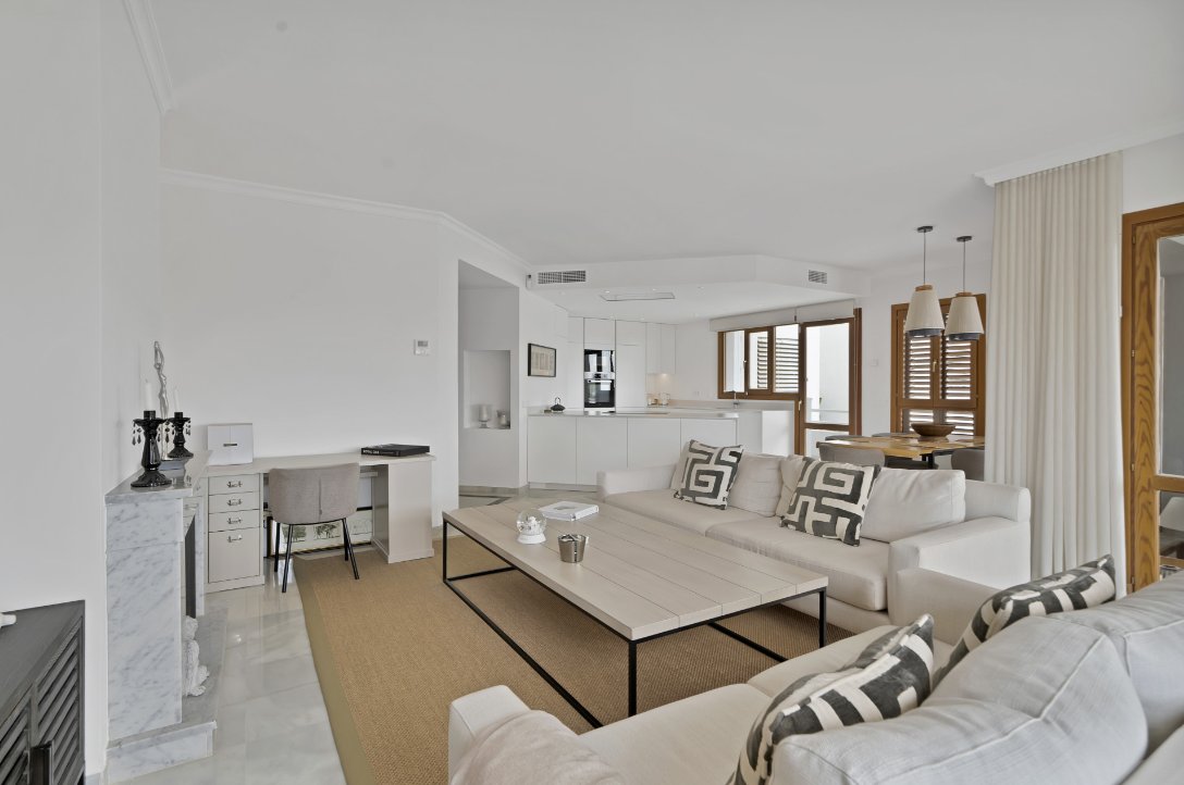Apartment in Marbella, Andalusia, Spain 3 - 17879429