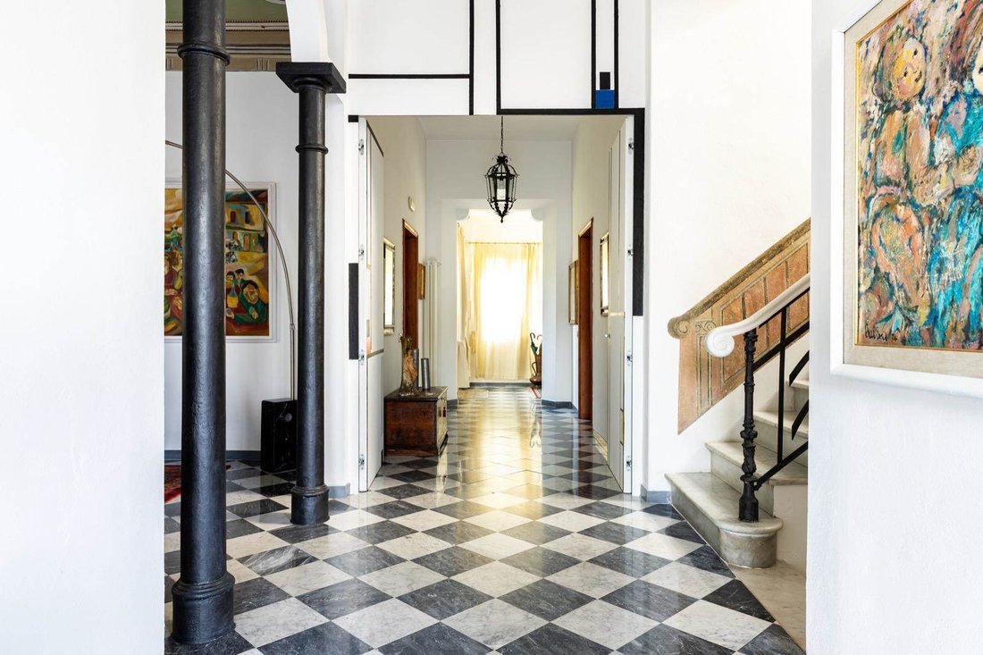 Villa in Viareggio, Tuscany, Italy 1 - 17876007