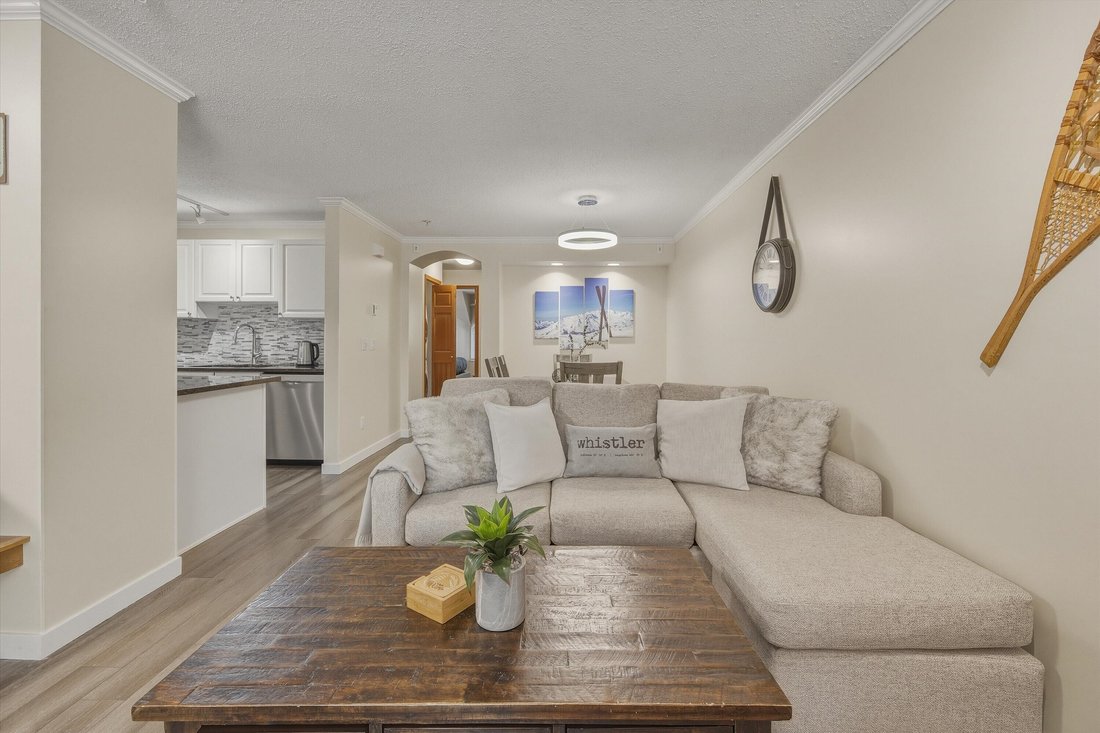 Townhouse in Whistler, British Columbia, Canada 4 - 17881543