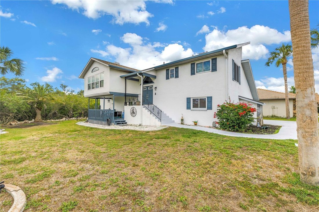 House in New Port Richey, Florida, United States 1 - 17885540