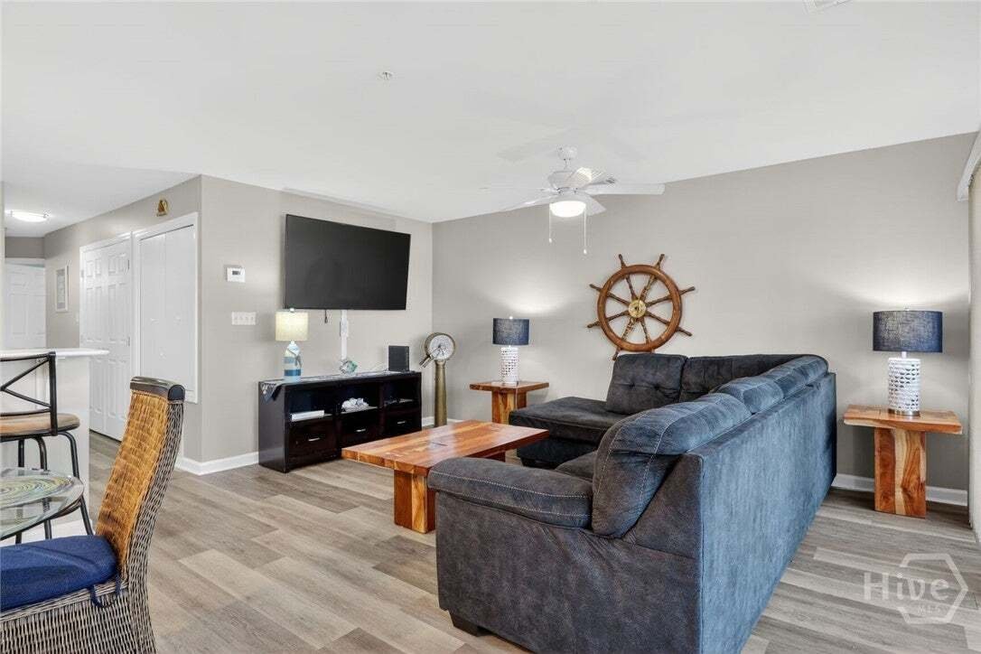 Condo in Tybee Island, Georgia, United States 4 - 17874496