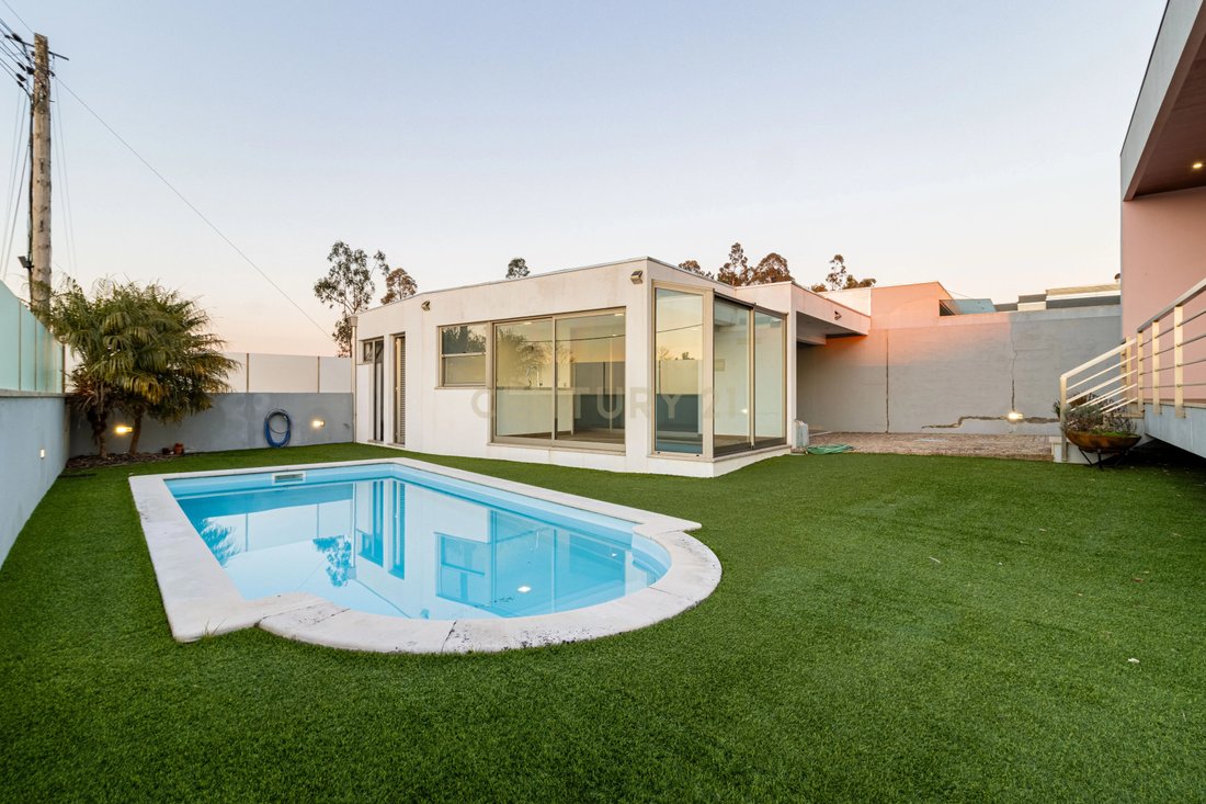 Villa in Santa Maria da Feira, Aveiro District, Portugal 2 - 17488520