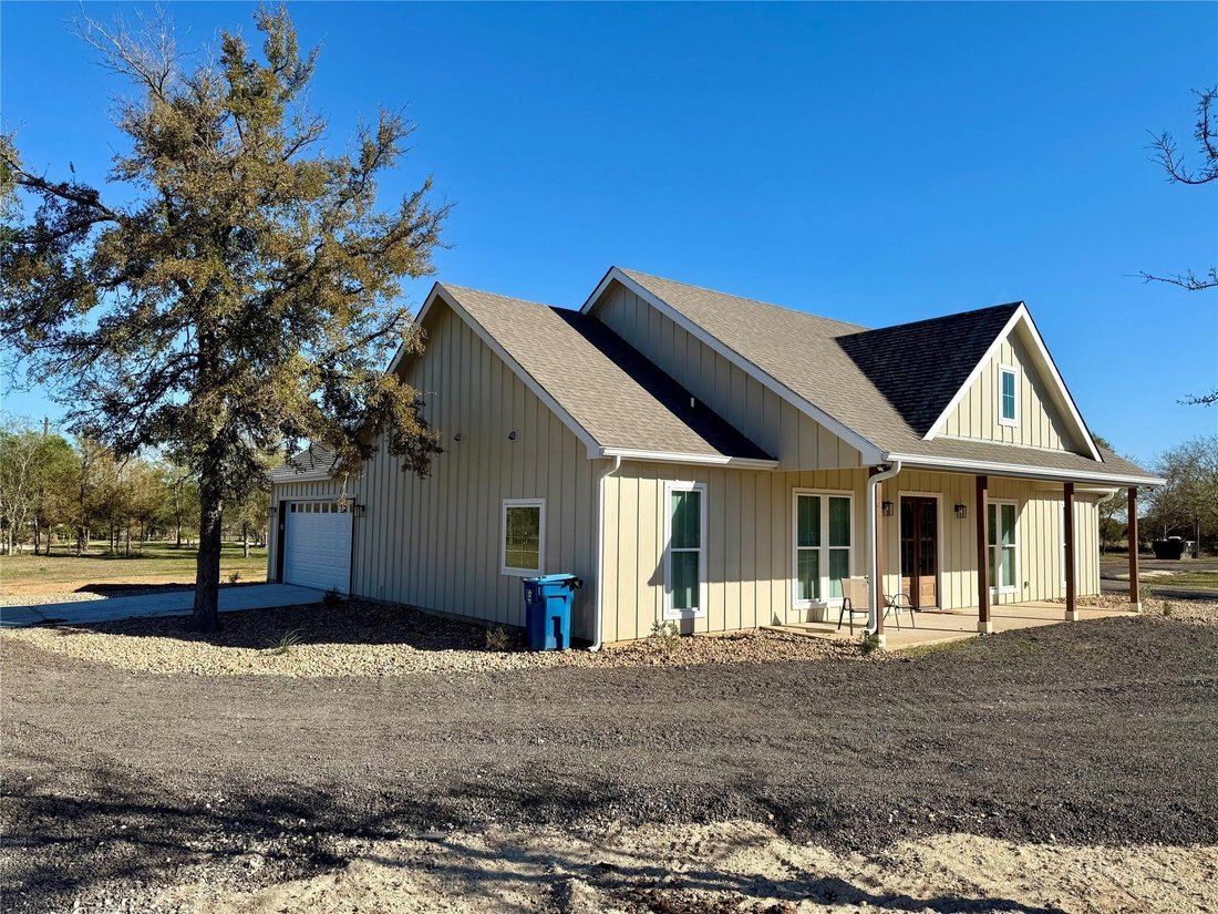 House in Elgin, Texas, United States 5 - 17872079