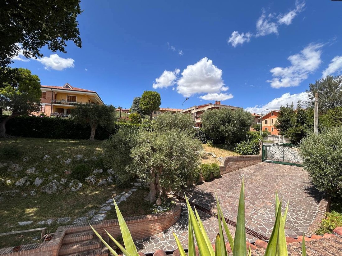 Villa in Recanati, Marche, Italy 4 - 17875106