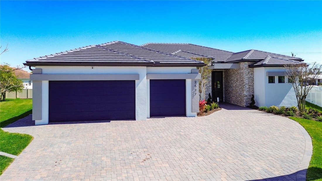 House in Cape Coral, Florida, United States 3 - 17875269