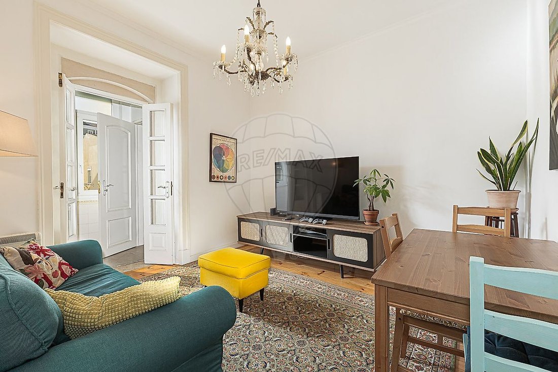 Apartment in Arroios, Lisbon, Portugal 2 - 17881063
