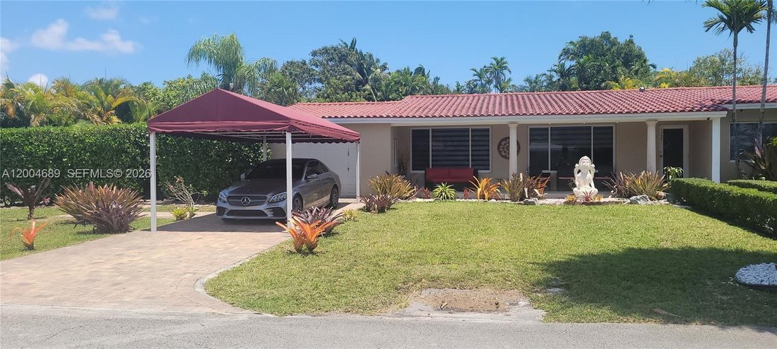 House in Miami, Florida, United States 1 - 17882452