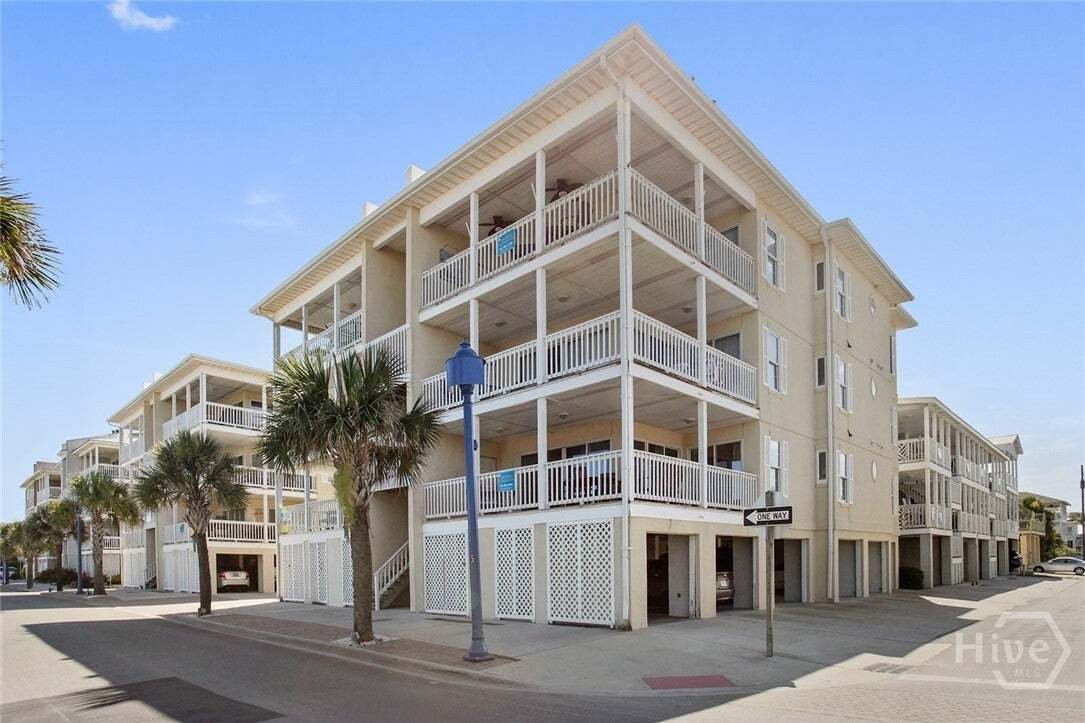 Condo in Tybee Island, Georgia, United States 3 - 16047885