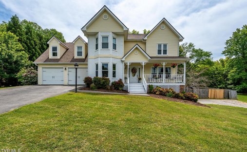 House in Piney Flats, Tennessee, United States 1