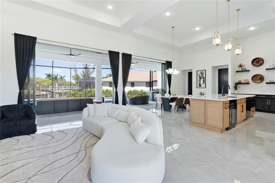 House in Cape Coral, Florida, United States 4 - 17875234