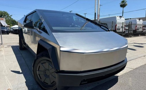 2024 Tesla Cybertruck All-Wheel Drive Pickup 4D 6 ft in Van nuys, CA, United States 1