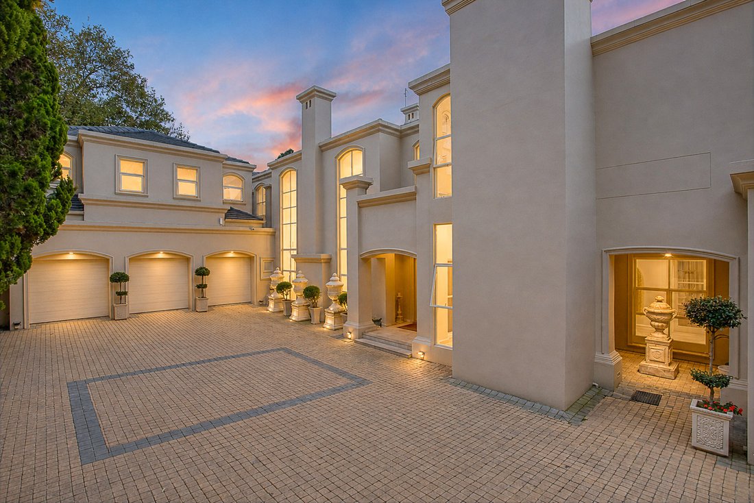 House in Sandton, Gauteng, South Africa 1 - 17877244