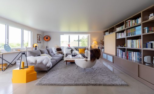 Villa in Centre-Nord Est, Mortagne-sur-Sevre, France 1